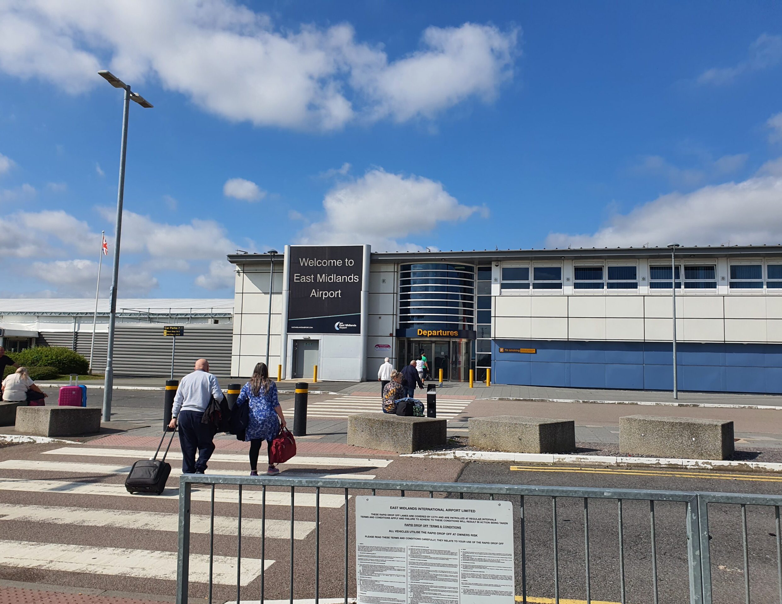 East Midlands Airport transfers belper